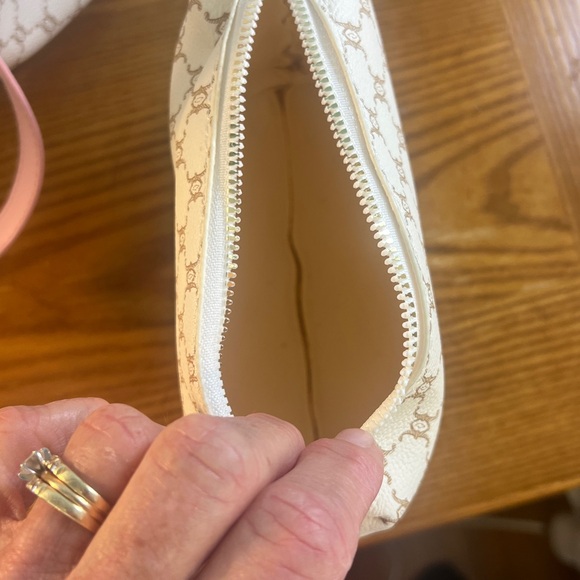 Large Houndstooth Tote w/ Pink Straps & matching cosmetic bag, Faux Leather NWOT - Picture 8 of 16